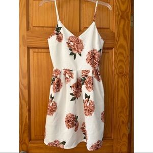 Dress with pink flowers 🌺